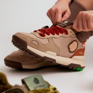 Satorisan
Chacrona Sneakers Free People